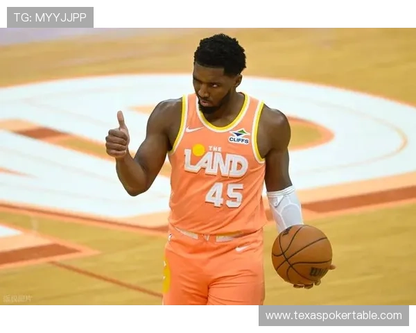 骑士106-118不敌雄鹿，字母哥伤退影响比赛